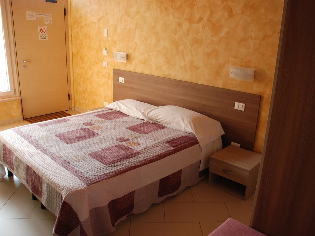 Affittacamere Matteo Verona Phòng bức ảnh